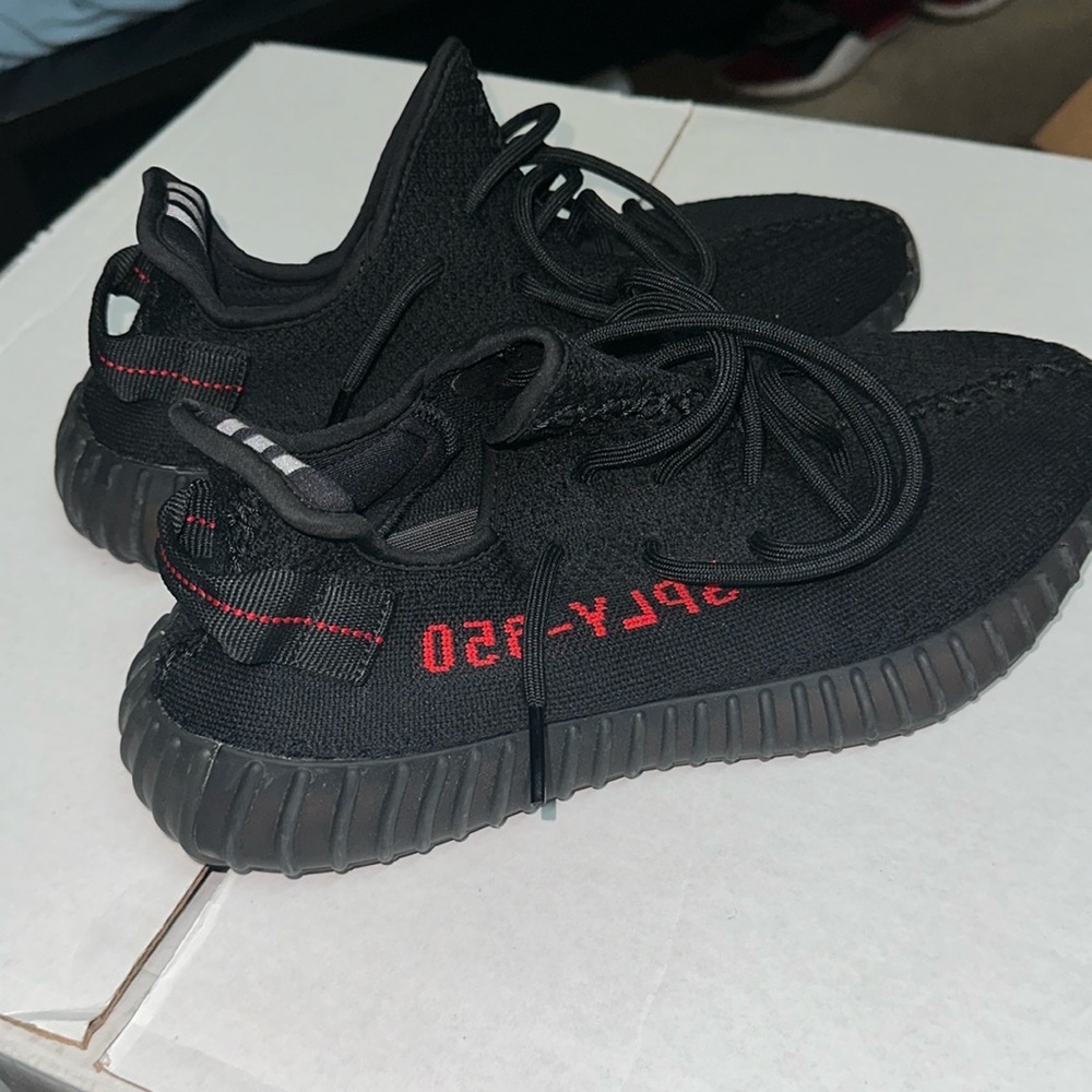 Yeezy 350 v2 (Bred 2017) - size 9